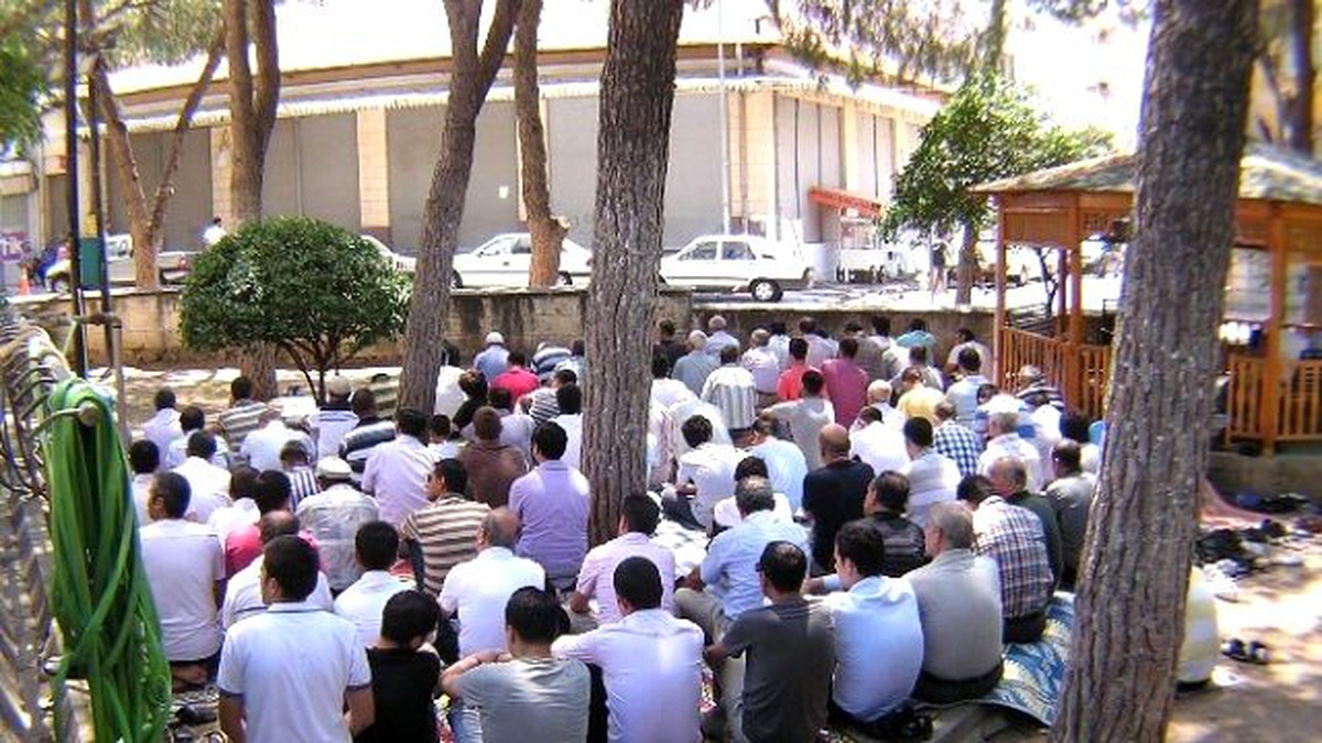 Ramazanın İlk Cuması Camiler Doldu Taştı