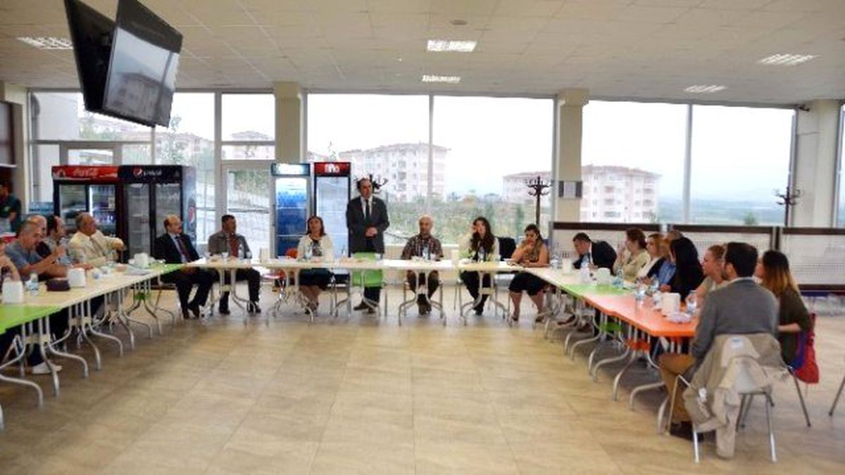 Hitit Üniversitesi Rektörü Alkan Öğretim Elemanlarıyla Bir Araya Geldi