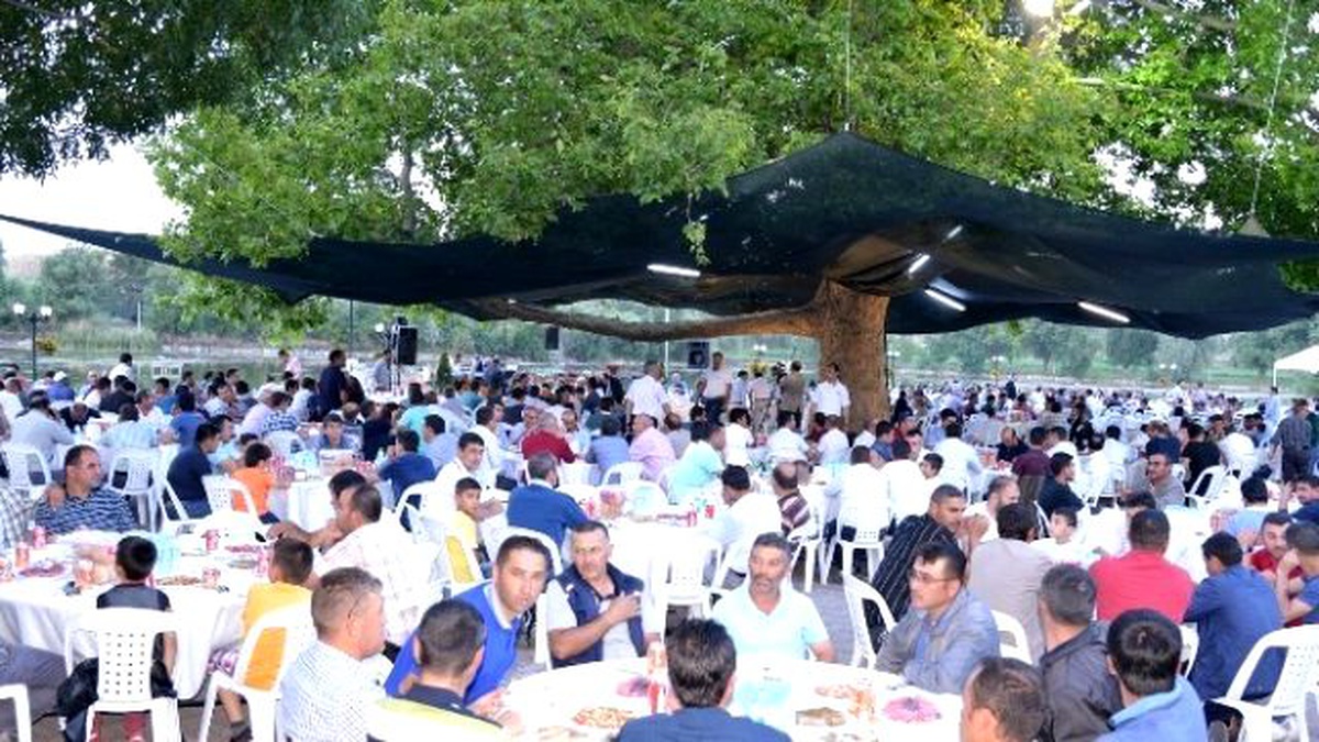Şeker Sofrasının İlk Konukları Kayseri Şeker Çalışanları ile Yöneticiler Oldu