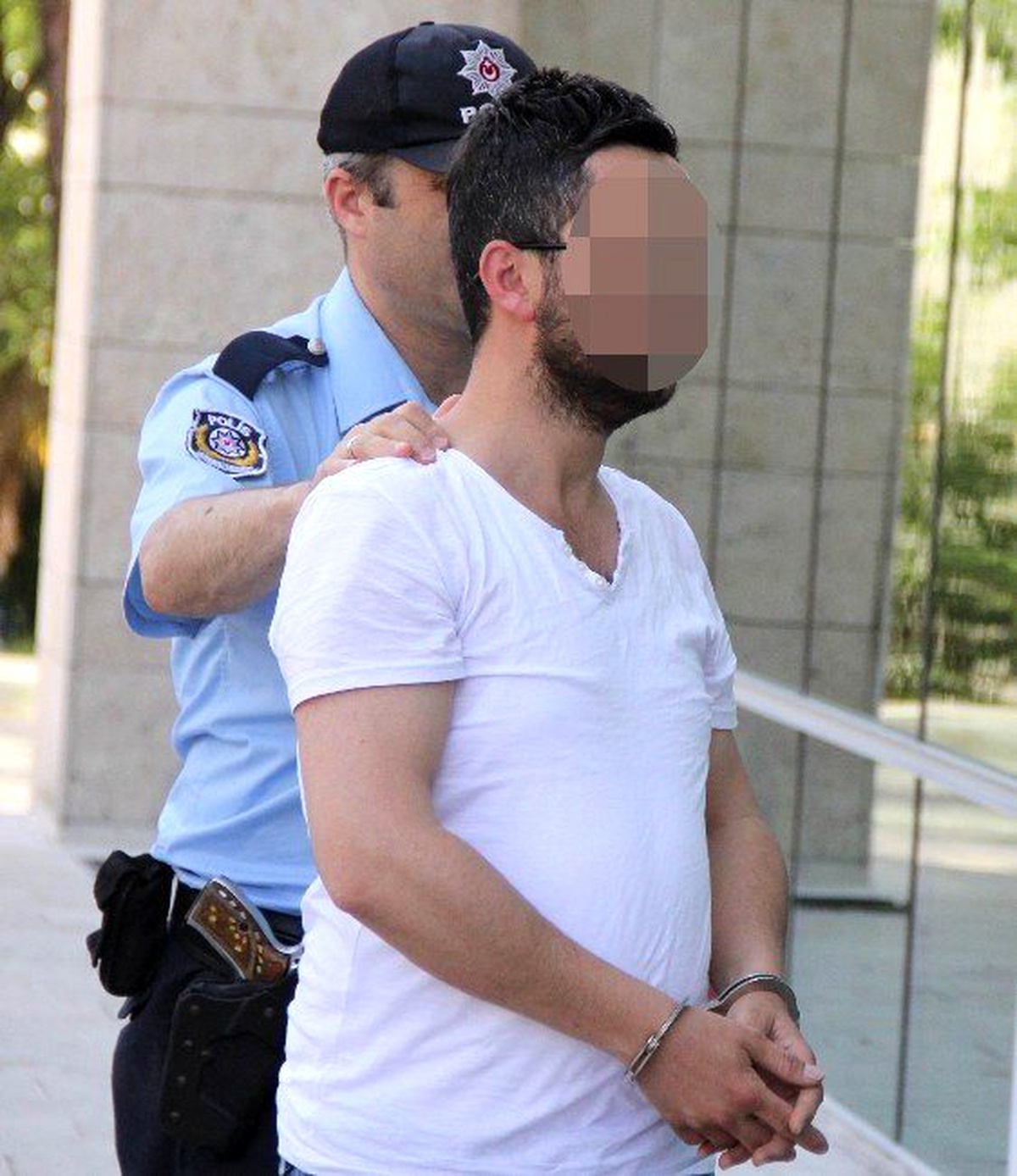 Tabancayla Yakalanan Genç Gözaltına Alındı