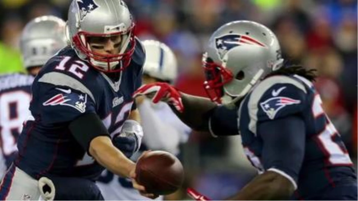 Tom Brady \'Deflate-Gate\' Game Ball Going Up For Auction