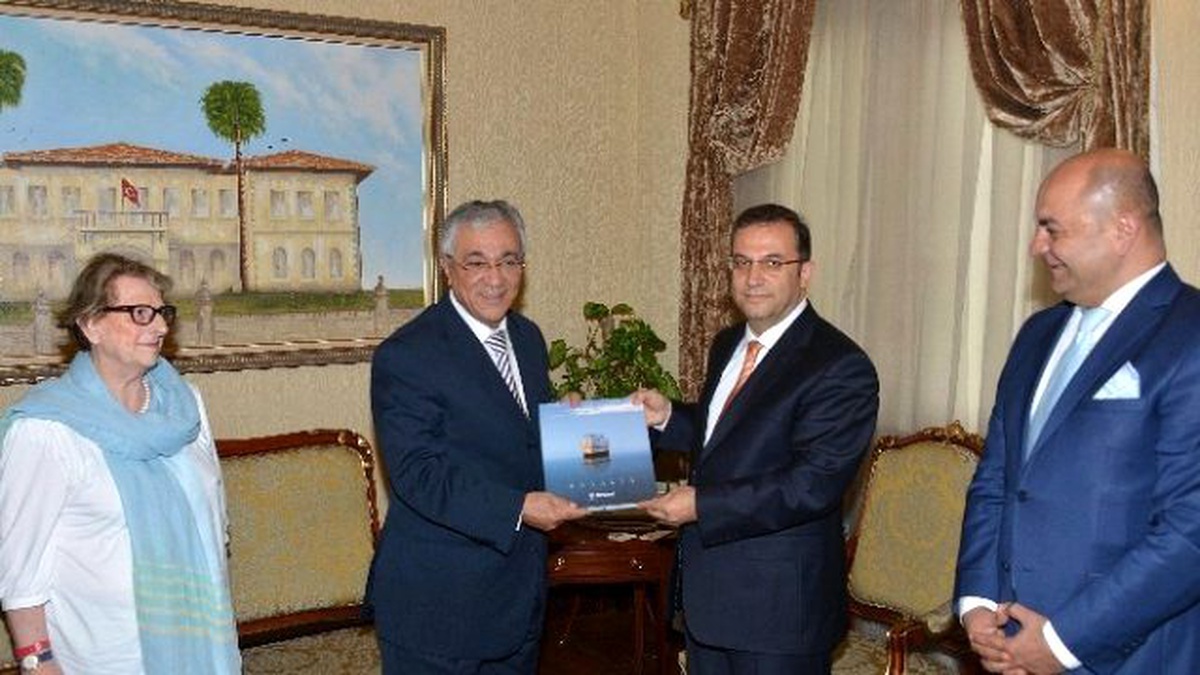Uluslararası Turizm Gazetecilerinden Vali Türker\'e Ziyaret