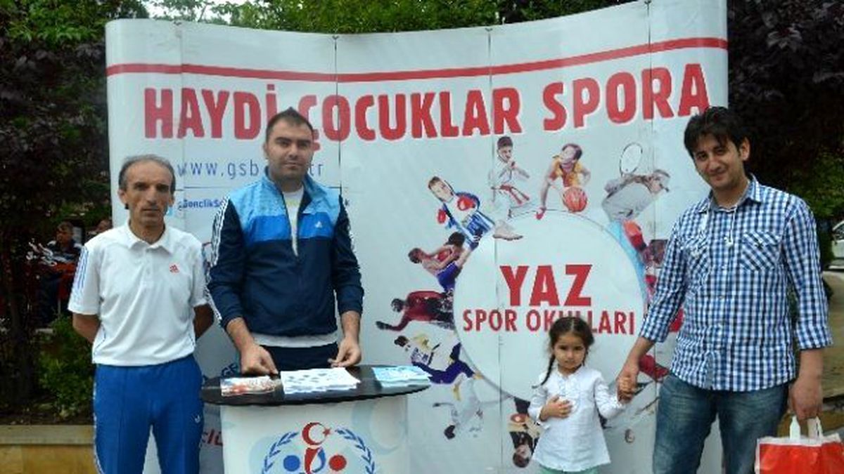 Yaz Spor Okulları İçin Vatandaşlar Bilgilendiriliyor