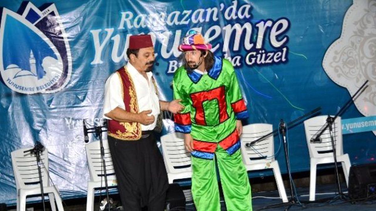 Yunusemre\'de Vatandaşlar İftar Sofrasında Buluştu