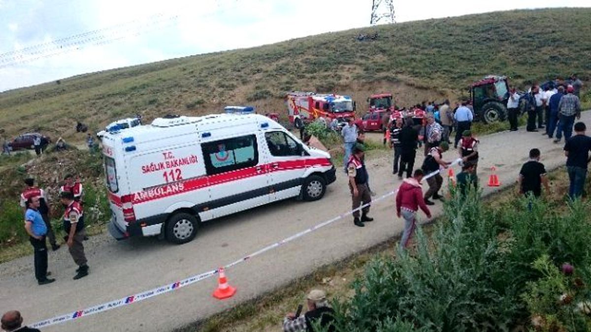 Ankara\'da Trafik Kazası: 20 Yaralı