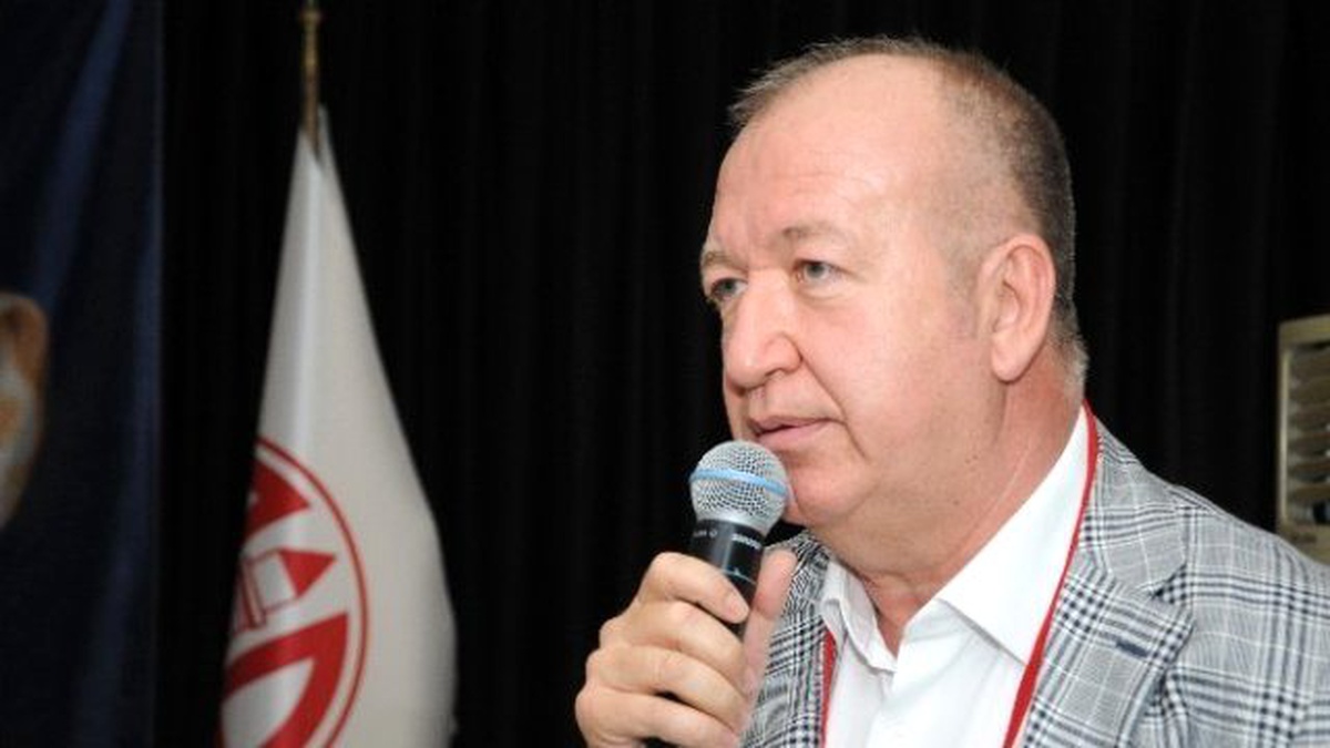Antalyaspor, Eto\'o\'yu Özel Uçakla Getiriyor