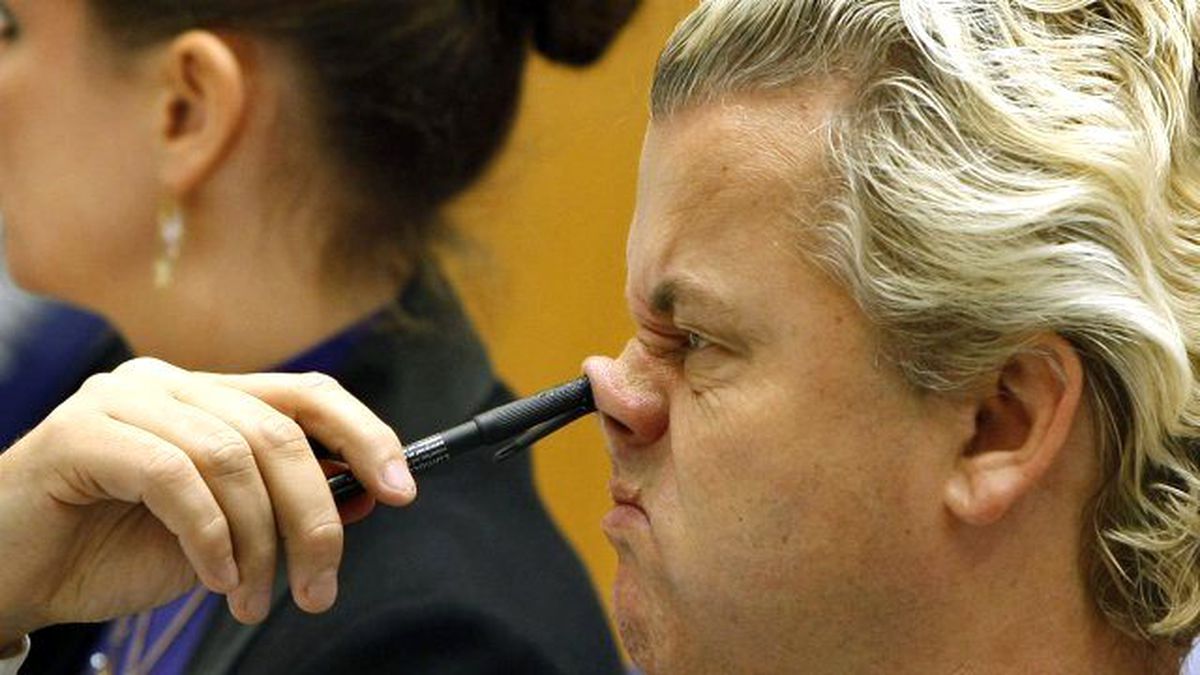 Aşırı Sağcı Wilders İslam Karşıtı Karikatürleri İnternette Yayınladı