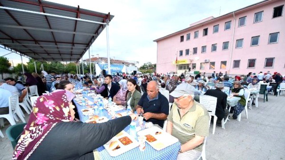 Başkan Çerçi Keçiliköy Sakinleriyle İftarda Buluştu