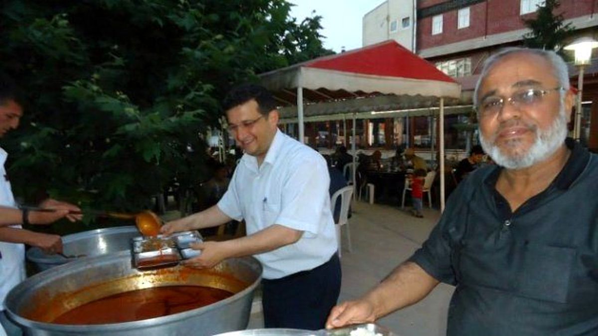Bolvadin\'de 300 Kişi İftarını Birlikte Açtı