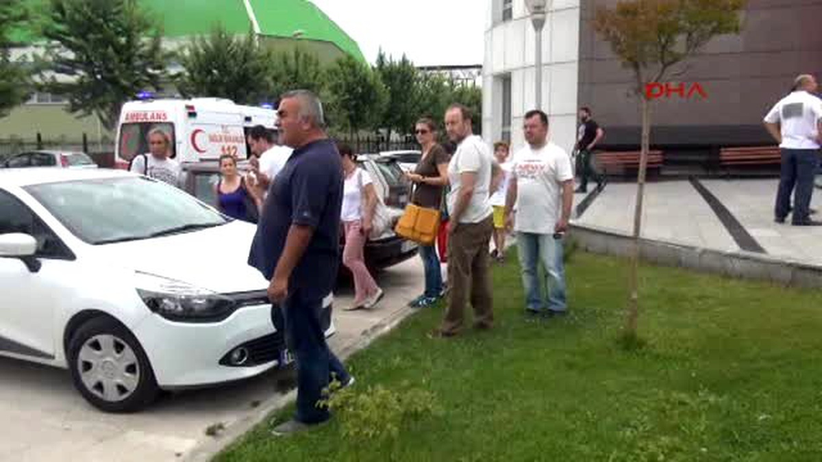 Bursa Havuzda Yere Dökülen Klor, Yüzme Eğitimi Alan 20 Kişiyi Hastanelik Etti