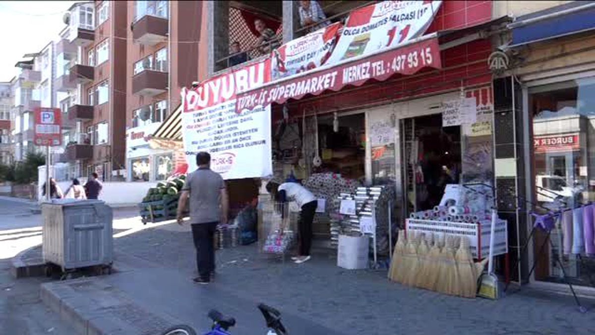 Borç Takan Müşterilerini Afişle Rezil Edecek