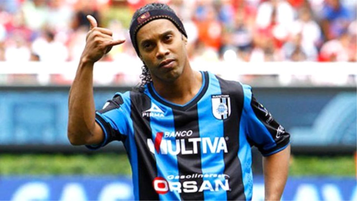 Ronaldinho, Queretaro\'ya Veda Etti