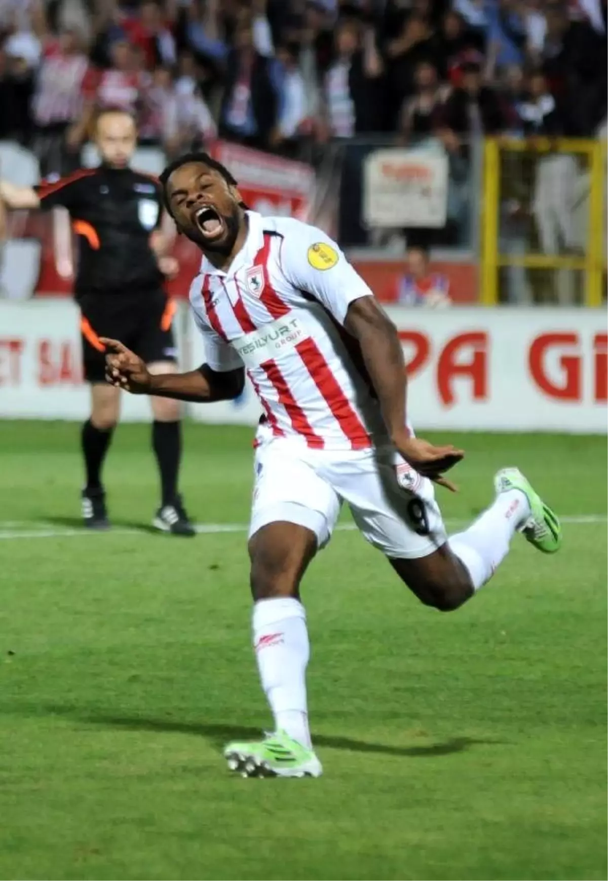 Samsunspor\'da Sezonun En İyisi M\'billa