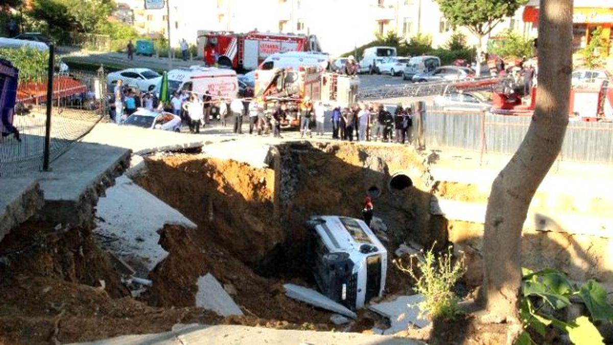 Üsküdar\'da Avm İnşaatında Göçük