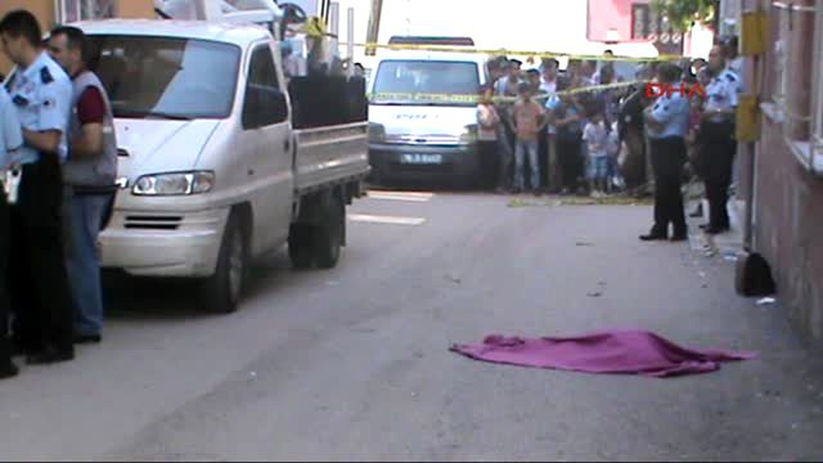 3 Yaşındaki Muhammet, Kamyonetin Altında Can Verdi