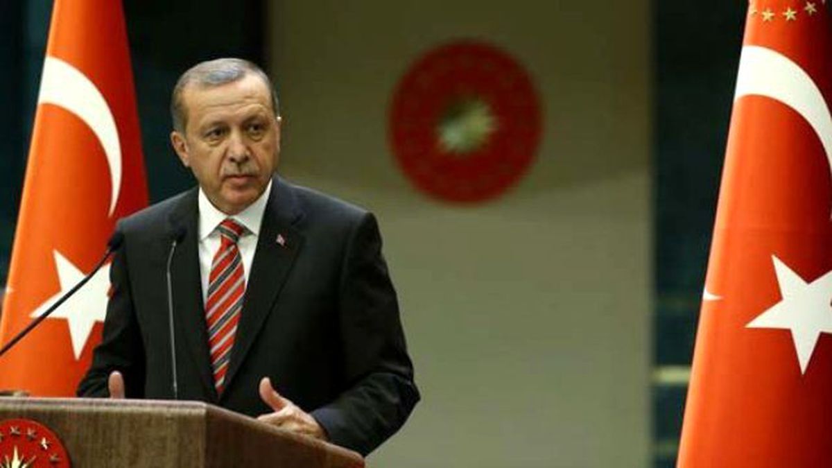 Erdoğan Resti Çekti: Siyasiler Yapamazsa Millet Çözer