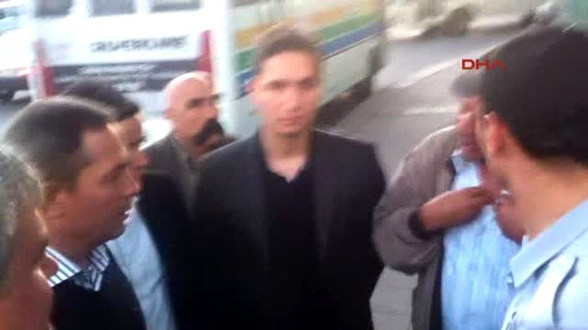 Gazi\'den Belediye Başkanına Seyyar Tezgah Tepkisi