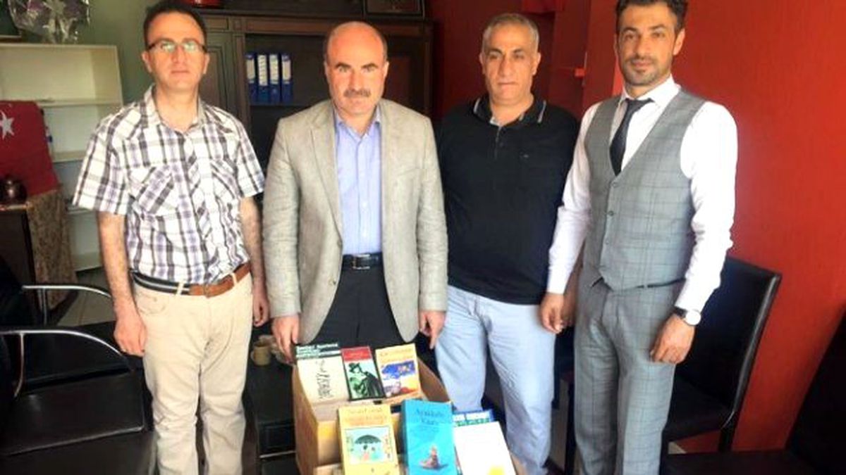 Kitap Kampanyasına Büyükşehirlerden Destek