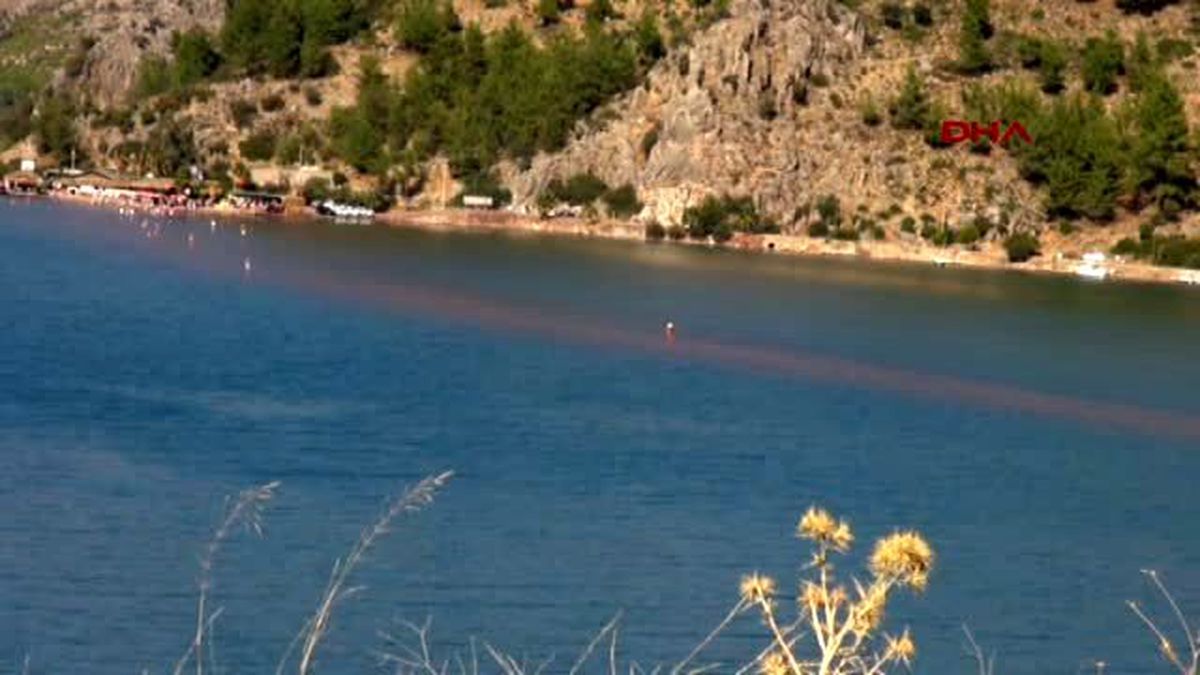 Marmaris Kızkumu\'nda Çifte Tehlike