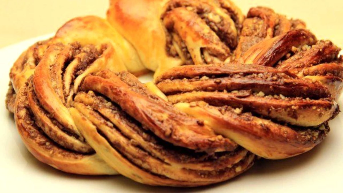 Nutellalı Örgü Kek Tarifi - Yumuşacık Tatlı Çörek
