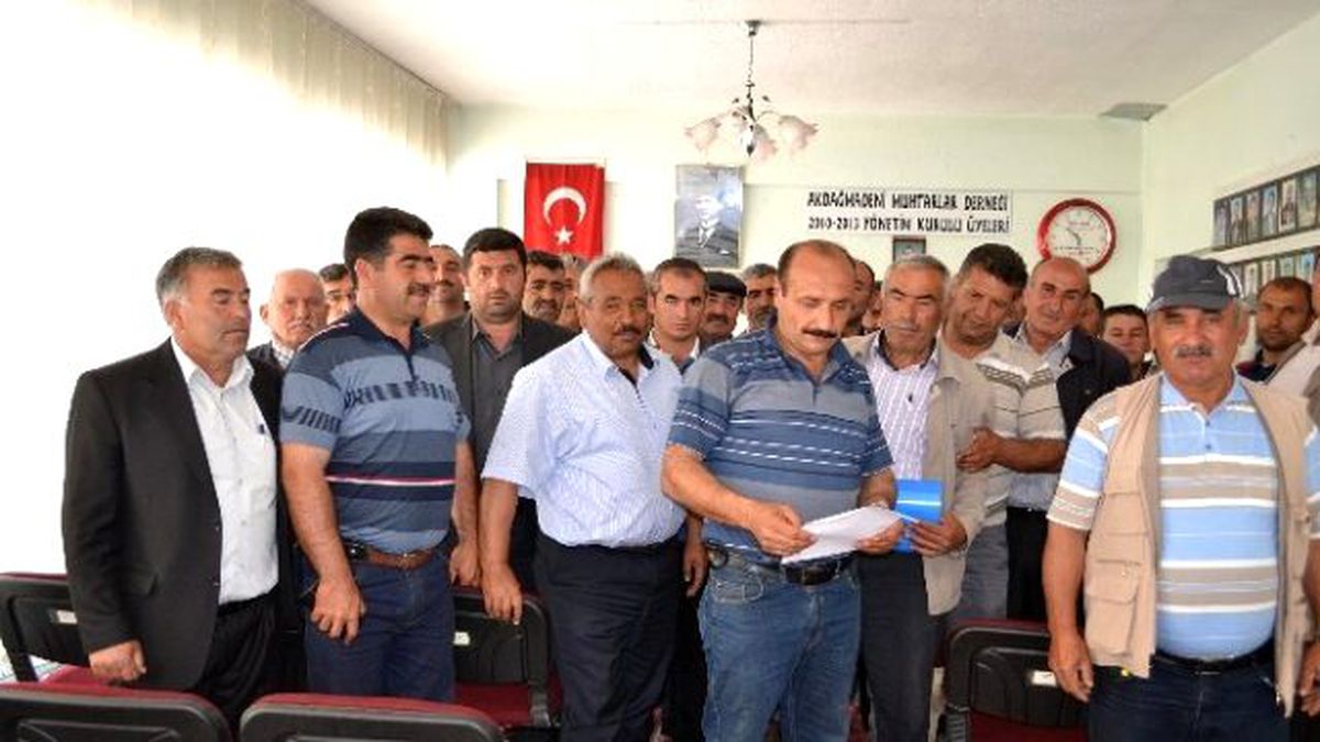 Akdağmadeni Köy Muhtarlarından MHP Genel Başkan Yardımcısı Sadir Durmaz\'a Tepki