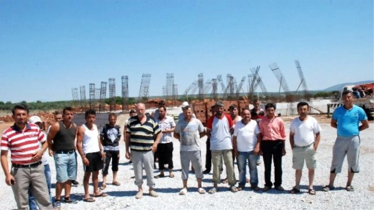 Ankara Üniversitesi İnşaatında İşçiler Eylemde