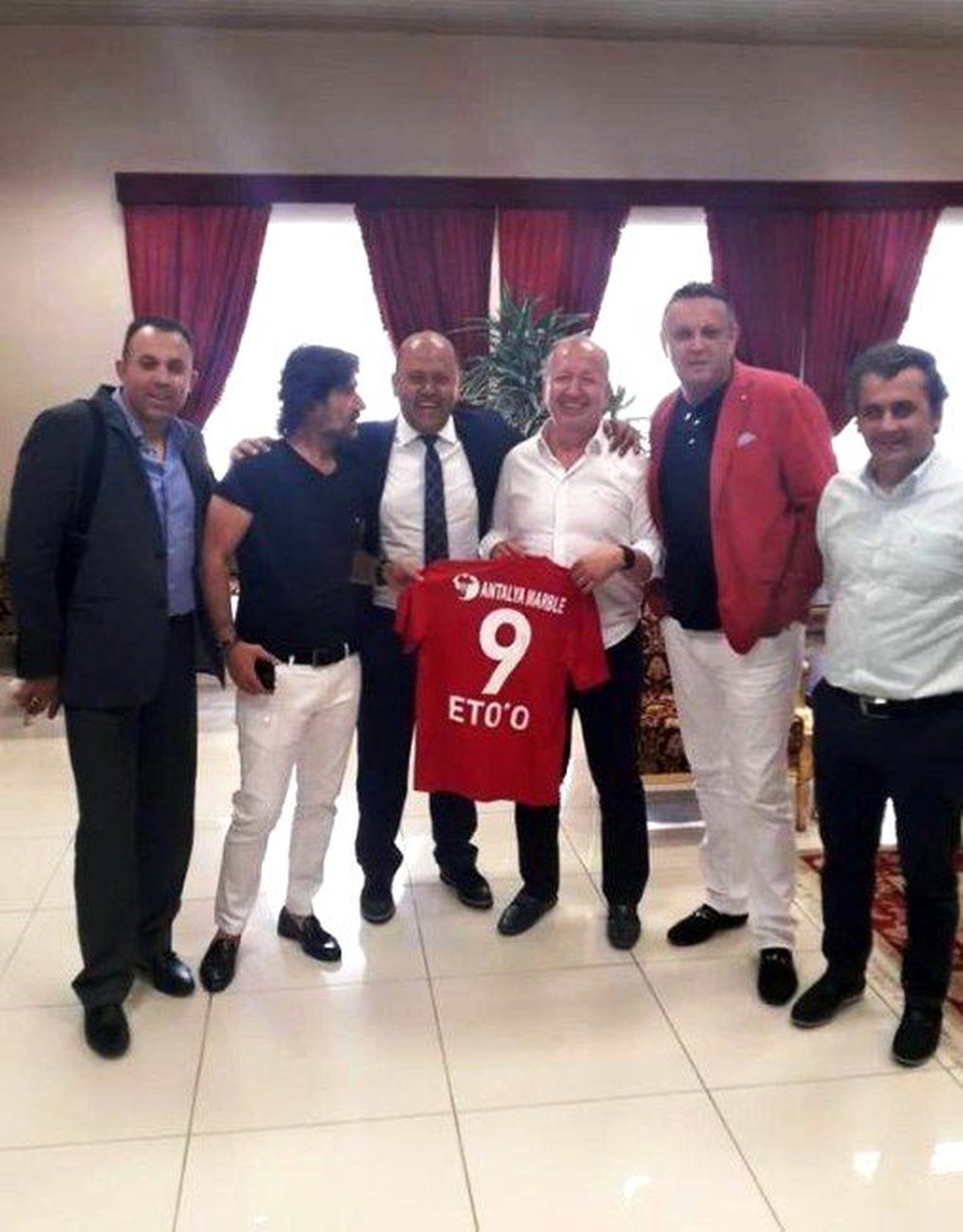 Antalyaspor Heyeti Eto\'o İçin Mılano\'ya Gitti