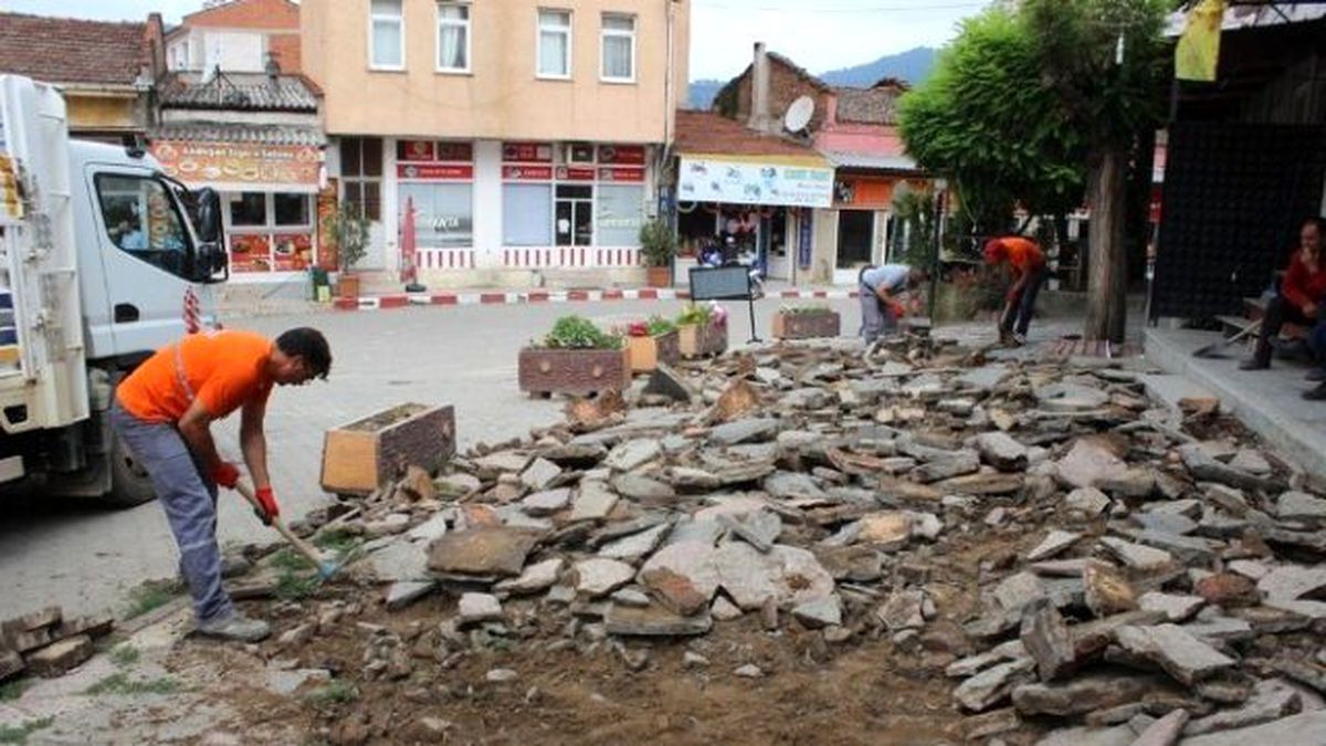 Balya\'da Meydan Düzenlemesi