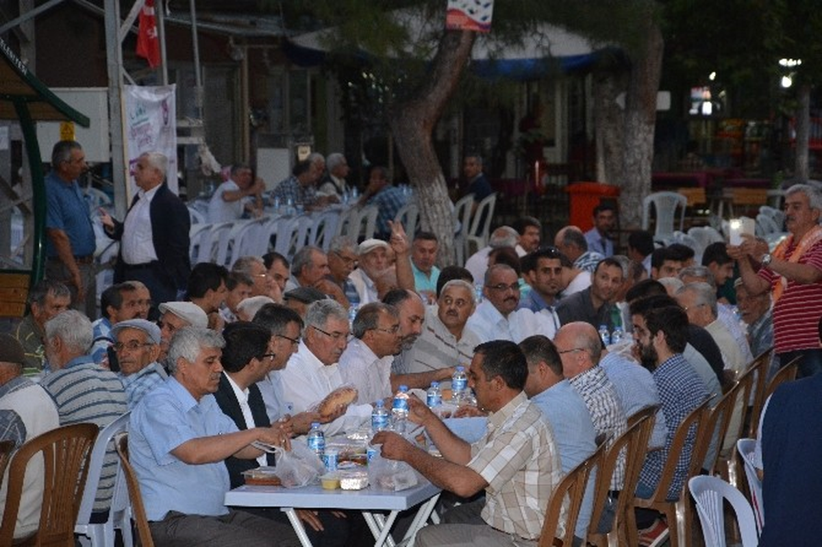 Başkan Çelik, Sancalıiğdecik Halkı ile İftarda Buluştu