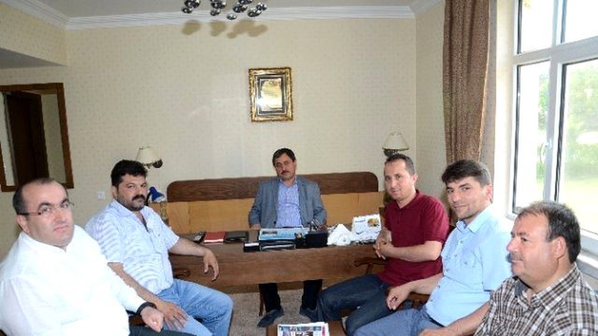 Başkan Eser, Müteahhitlerle Bir Araya Geldi