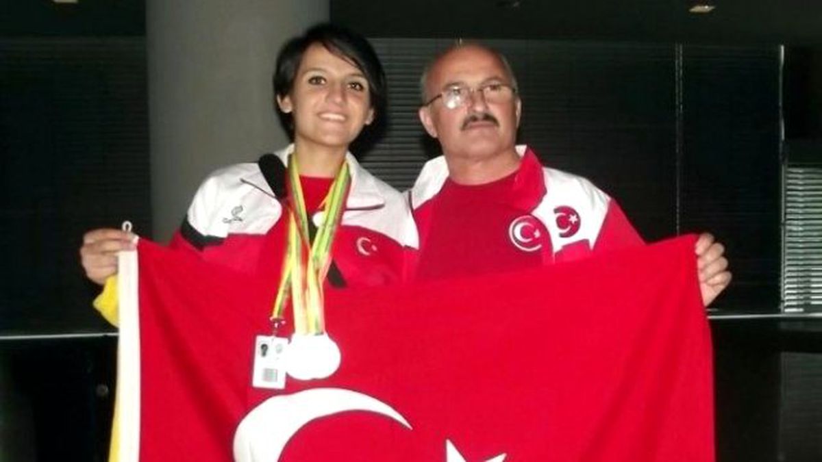 Bilek Güreşinde Gülhan Bilgiç Avrupa Üçüncüsü Oldu