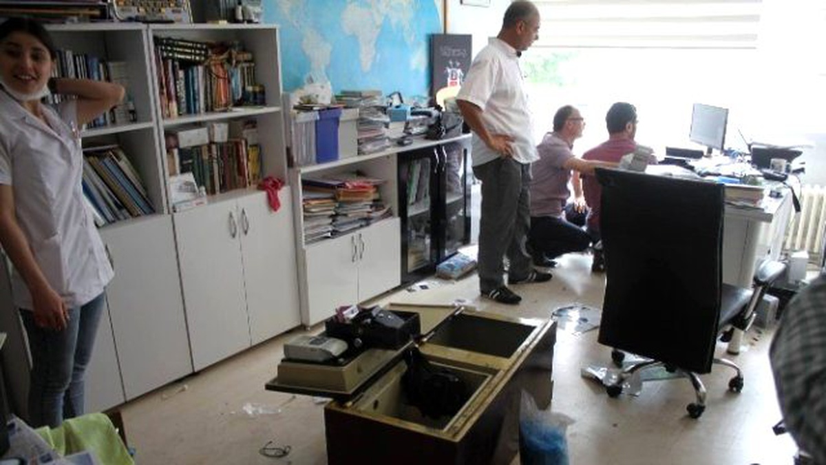 Bursa\'da Diş Kliniğinde Büyük Soygun