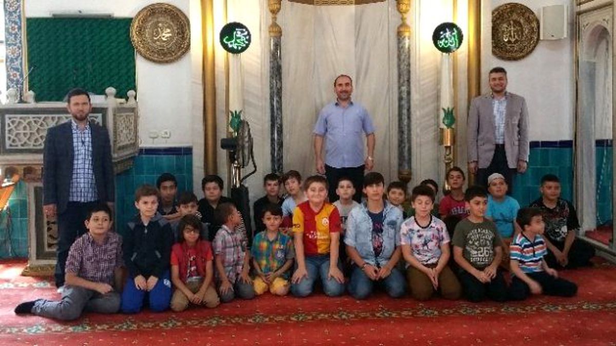 Camiler Çocuk Sesleri ile Doldu
