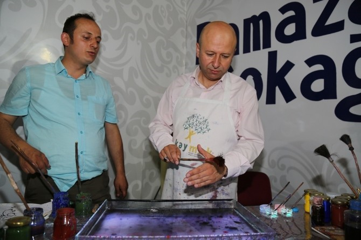 Çolakbayrakdar, "Geleneksel Sanatlar Yaşamalı"