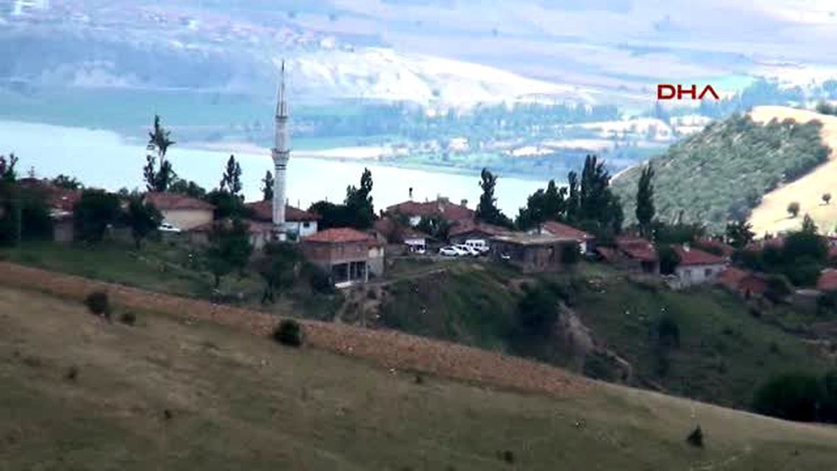 Çorum\'da Biçerdöver Kavgası 3 Ölü, 1 Yaralı
