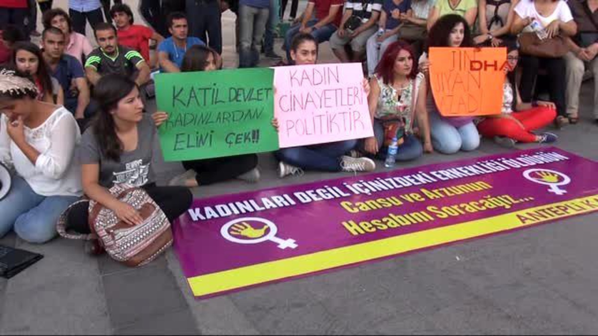 Gaziantep\'te Kadınlardan Hemcinslerinin Öldürülmesine Tiyatrolu Tepki