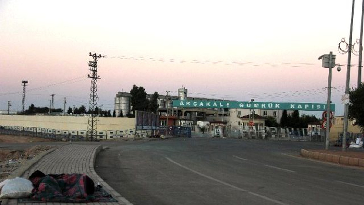 Geri Dönüşler İçin Telabyad Sınır Kapısı\'nın Açılması Bekleniyor