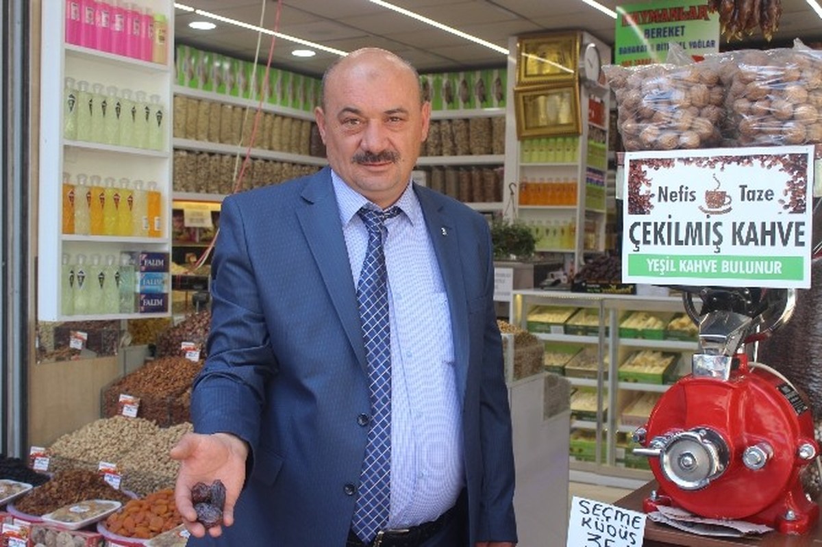 Hurma Satışları Esnafın Yüzünü Güldürdü