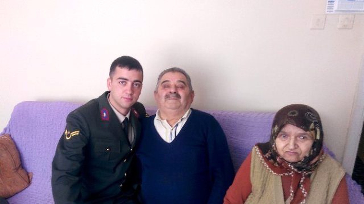 Jandarma\'dan Şehit Babalarına Anlamlı Ziyaret