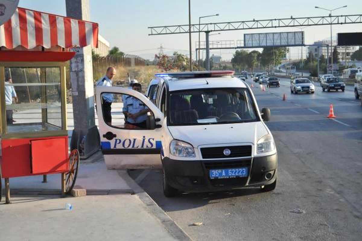 Kaldırımda Beklerken Otomobil Çarptı