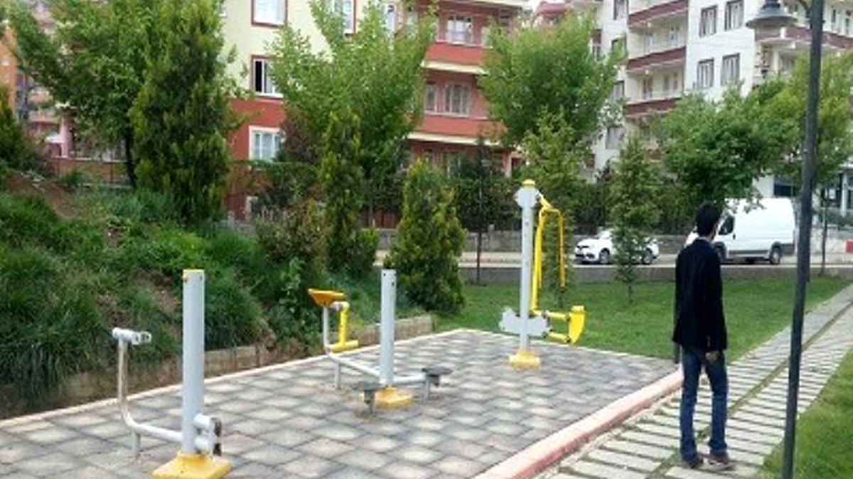 Kayapınar\'da Parklar Yaza Hazır