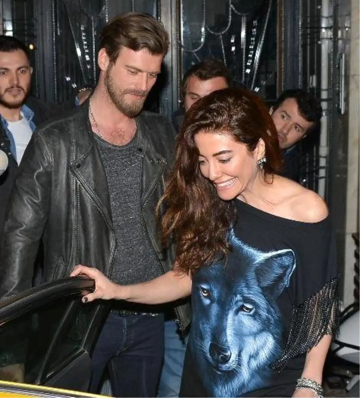 Kıvanç Tatlıtuğ, Başak Dizer\'in Evlendik Tweet\'ini Yalanladı