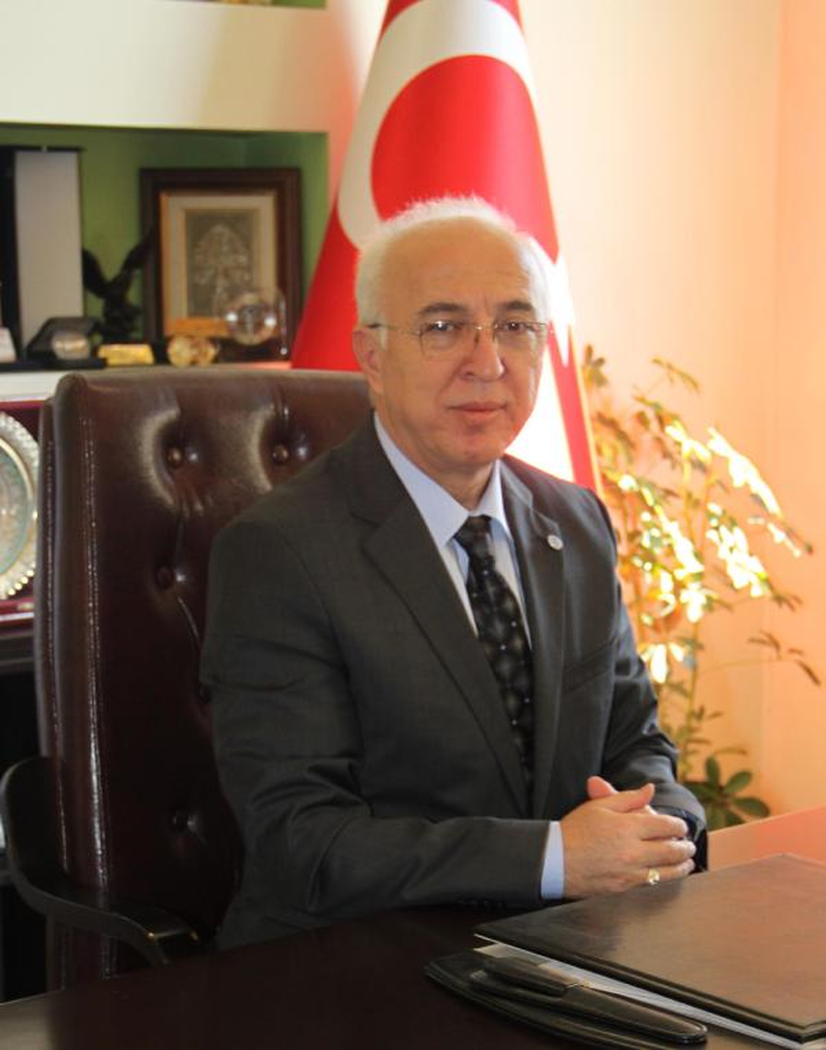 Kto Başkanı, Tabelalardaki Yabancı Kelimeleri Eleştirdi