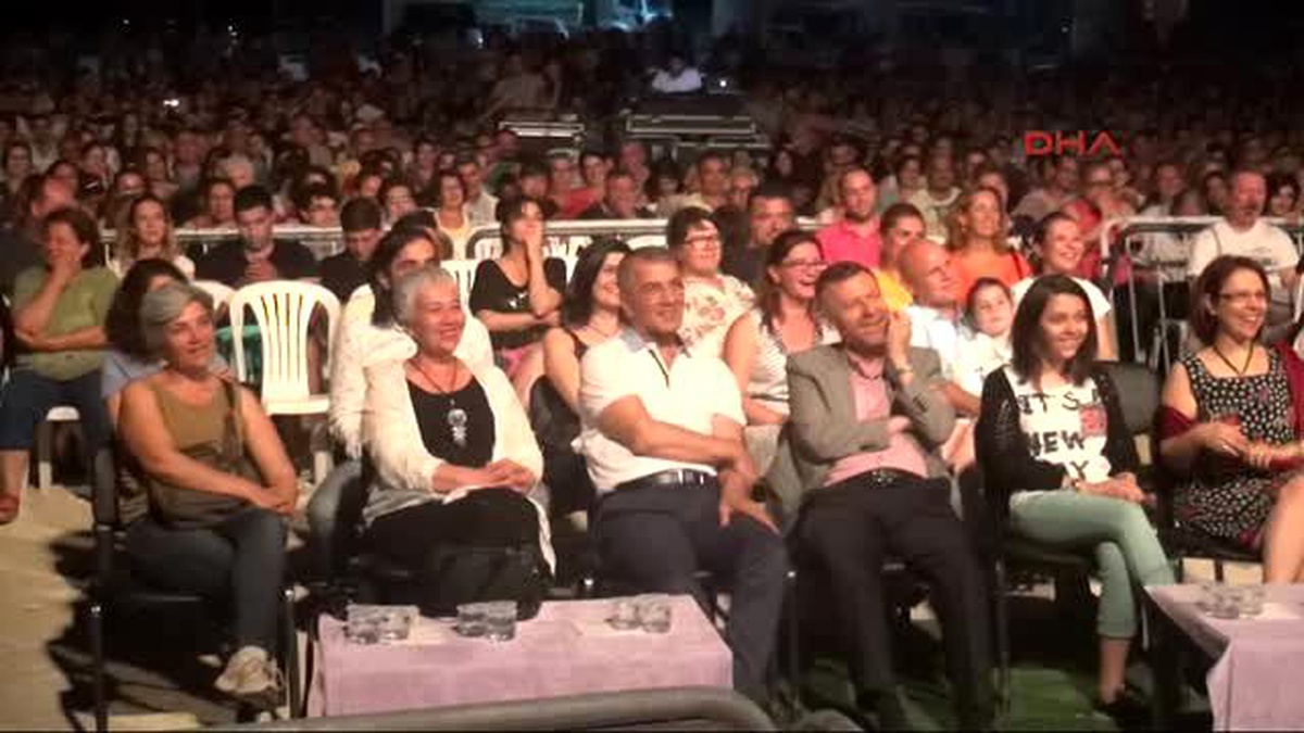 Mersin - Zuhal Olcay, Mersin\'de Hayranlarıyla Buluştu