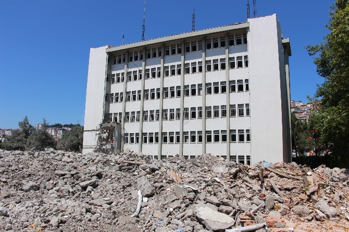 MİT Binaları Yıkılıyor