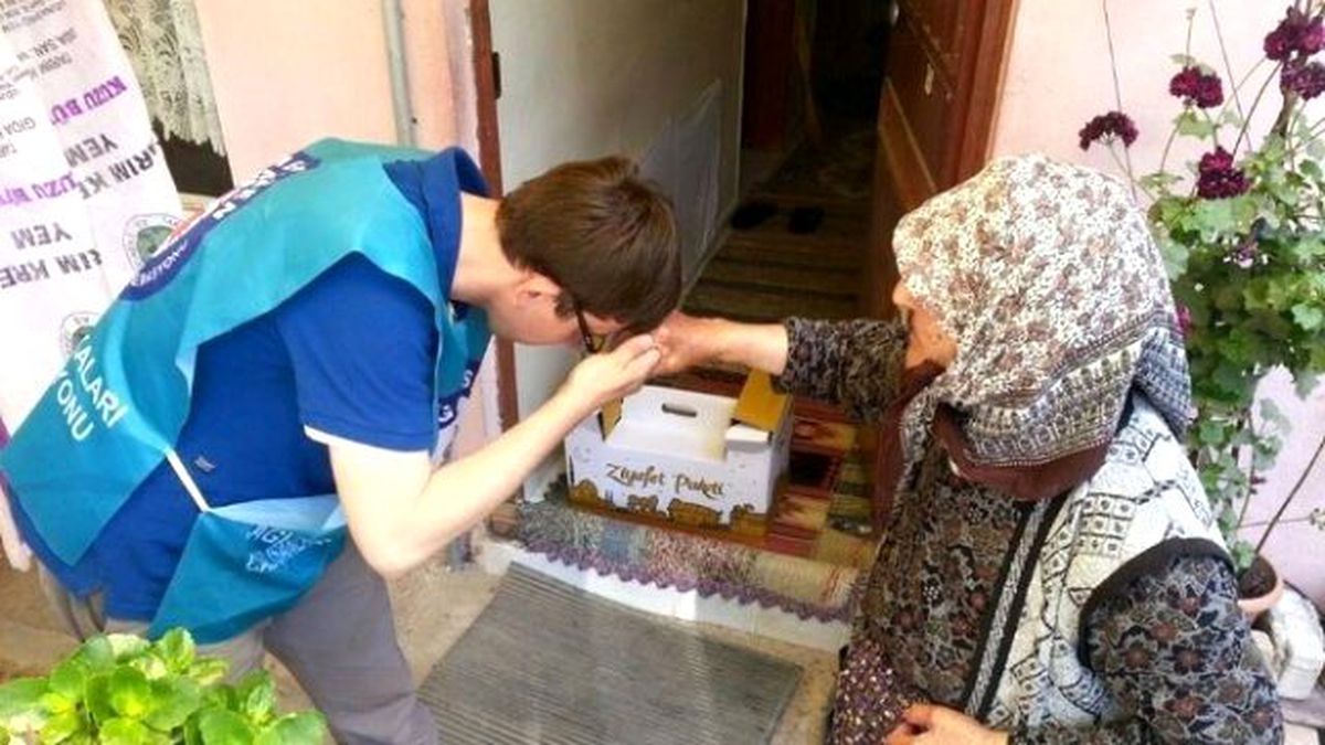 Sağlık-sen Tekirdağ Şubesi\'nden 201 Aileye Yardım Eli