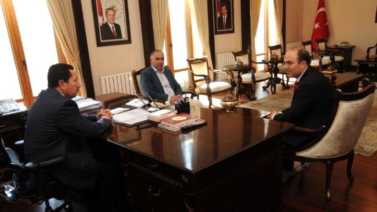 Şampiyon Müdür Görevde