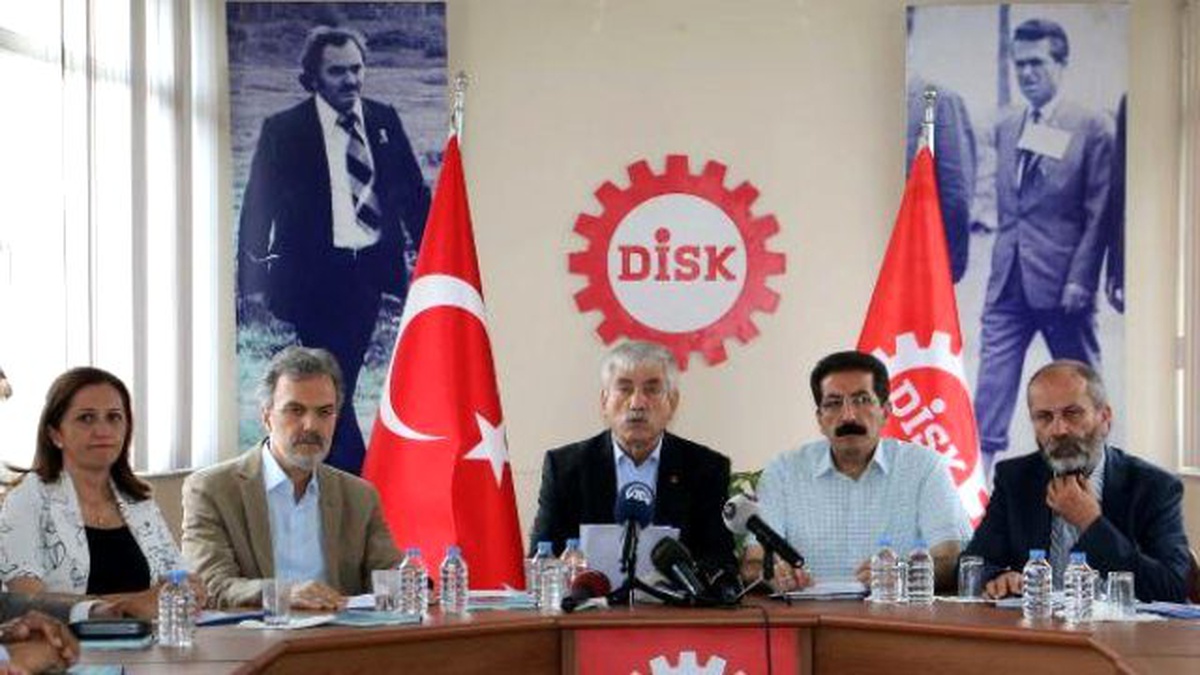 Sendikalardan "1 Mayıs" Ta Taksim Yasağına Suç Duyurusu