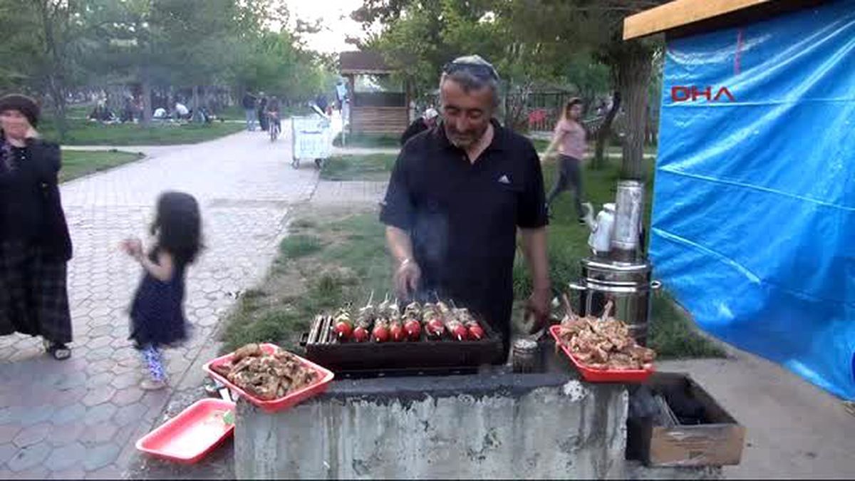 Sivas Mesire Alanında İftara Yoğun İlgi