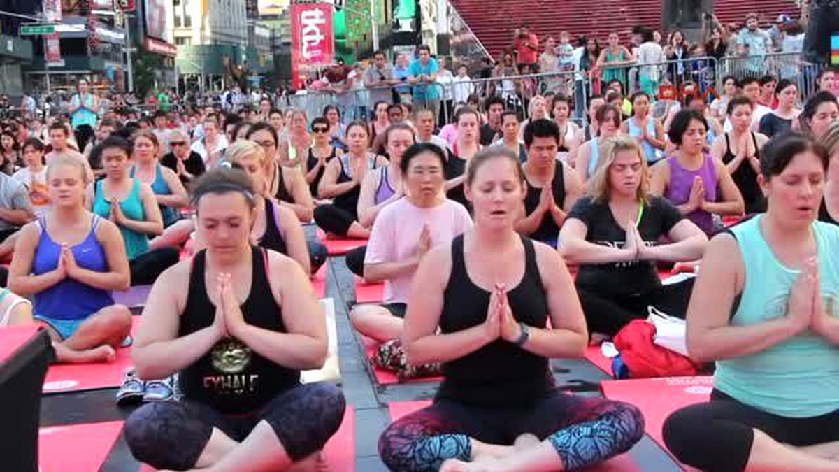 Times Meydanında Yoga Zamanı